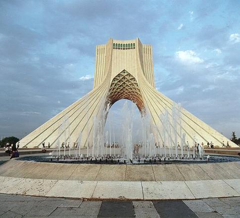 Iran, Teheran, place de la liberte